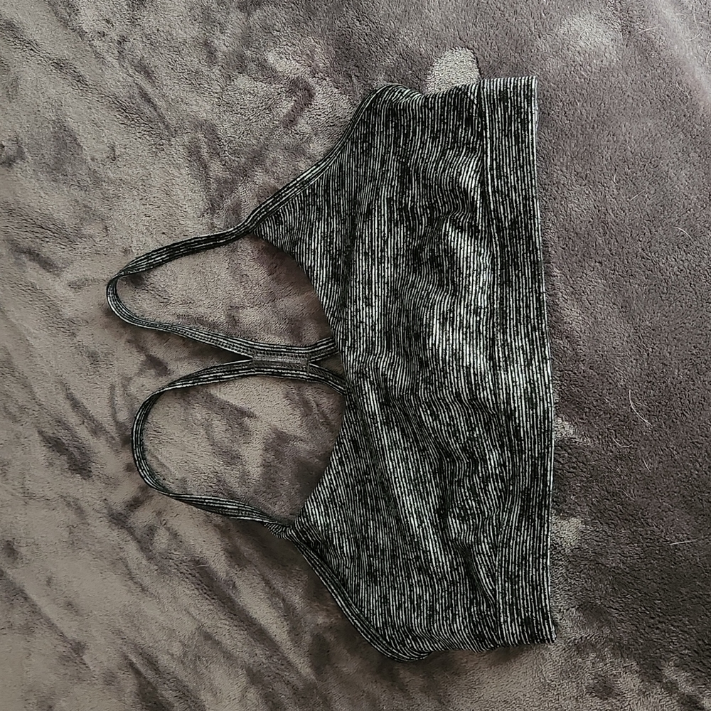 Old Navy Active sports bra